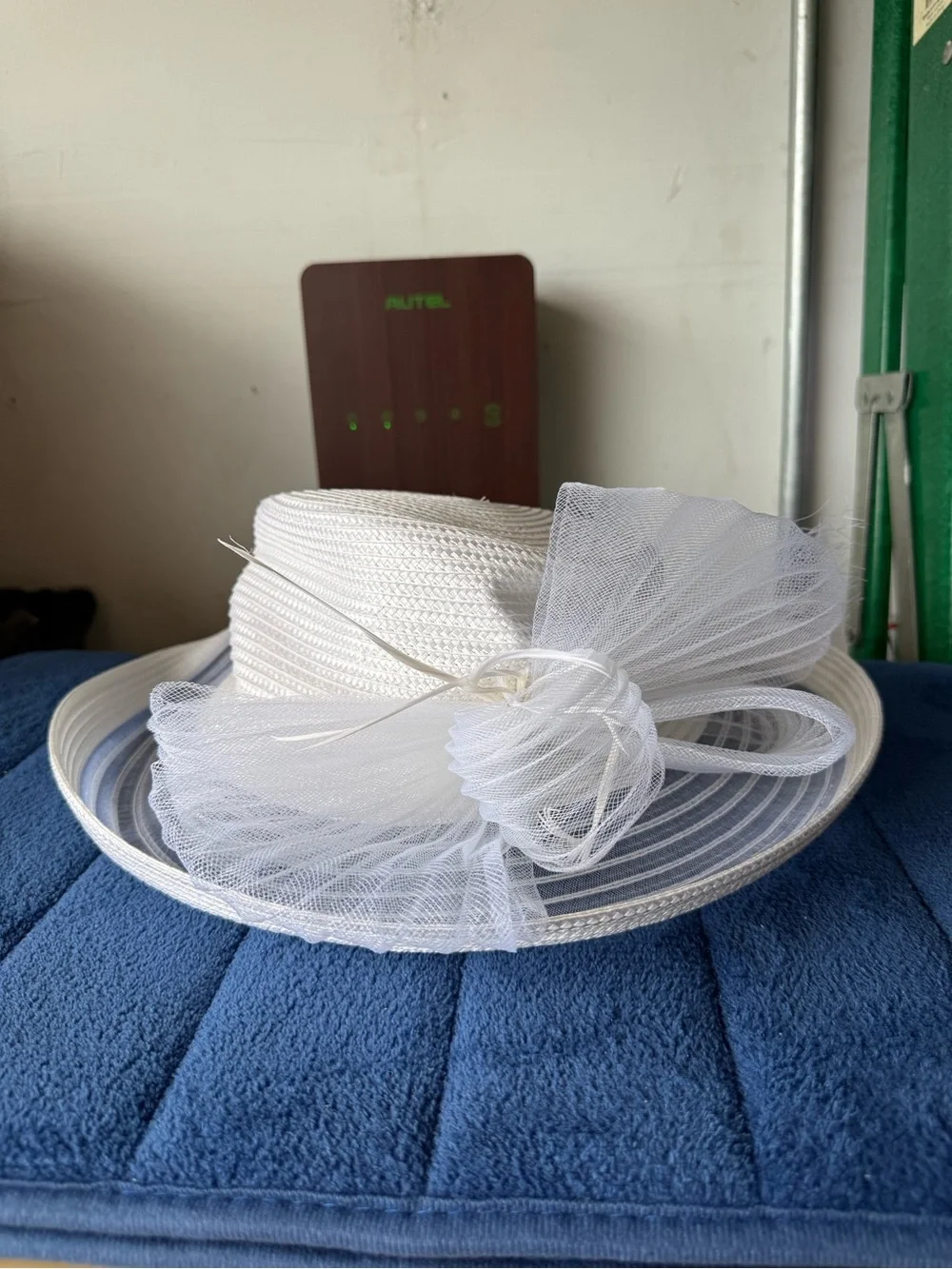 Bellissima Spring Summer Easter Church Wedding Derby Hat Sheer Wide Brim New $78